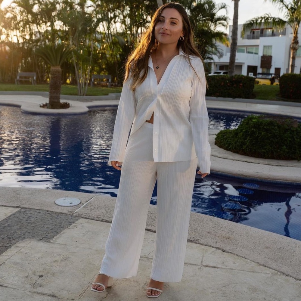 Misguided white set